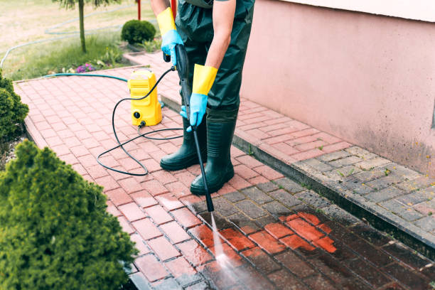 Best Pool Deck Cleaning  in Poinciana, FL